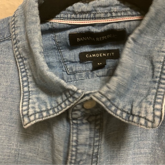 Banana Republic Linen Shirt Camden Fit (M) - Picture 2 of 4